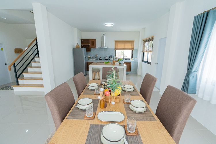 ภาพแบบบ้าน-บ้านเดี่ยว 2 ชั้น พร้อมสระว่ายน้ำ บ้านพร้อมเฟอร์นิเจอร์