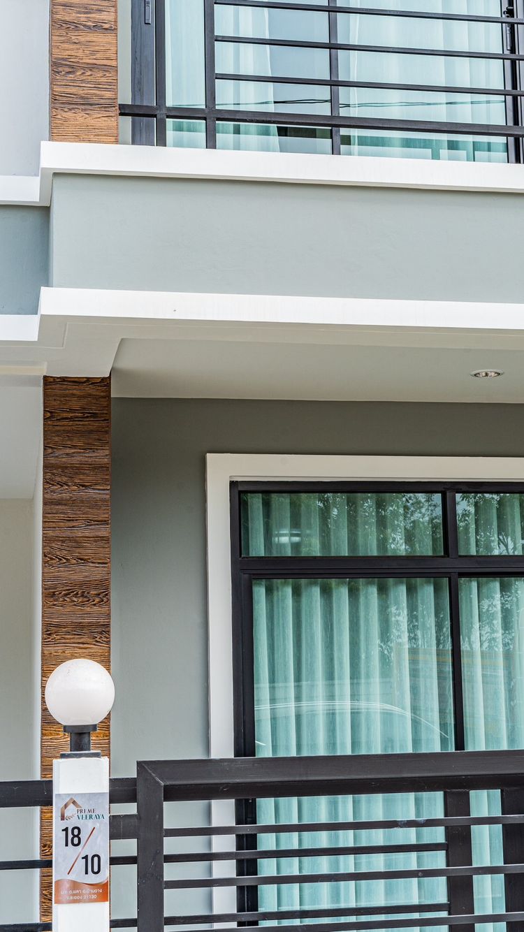 ภาพแบบบ้าน-บ้านเดี่ยว 2 ชั้น พร้อมสระว่ายน้ำ บ้านพร้อมเฟอร์นิเจอร์