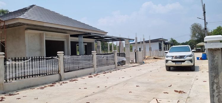 ภาพแบบบ้าน-บ้านเดี่ยวก่อนถึง ม.อุบลฯ บ้านสั่งสร้างคุณภาพบ้านโครงการ 1แปลงสุดท้าย