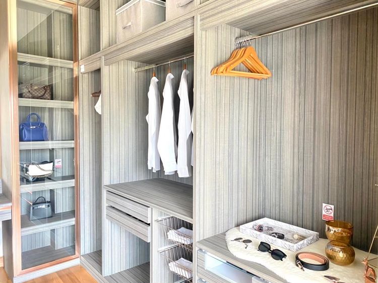 ภาพแบบบ้าน-เปิดขายบ้านตัวอย่าง เฟอร์ครบ บ้านแฝด 2 ชั้น