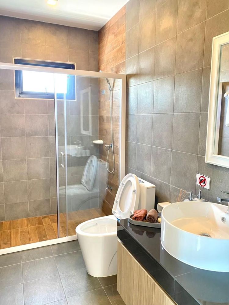 ภาพแบบบ้าน-เปิดขายบ้านตัวอย่าง เฟอร์ครบ บ้านแฝด 2 ชั้น