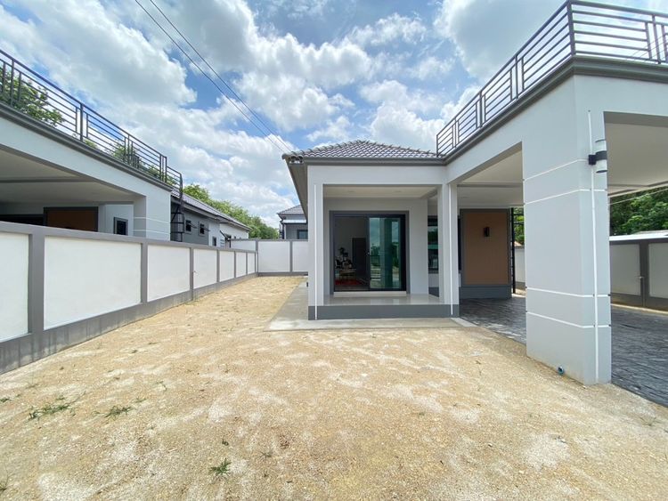 ภาพแบบบ้าน-บ้านเดี่ยวชั้นเดียว พร้อมดาดฟ้าชั้นลอย