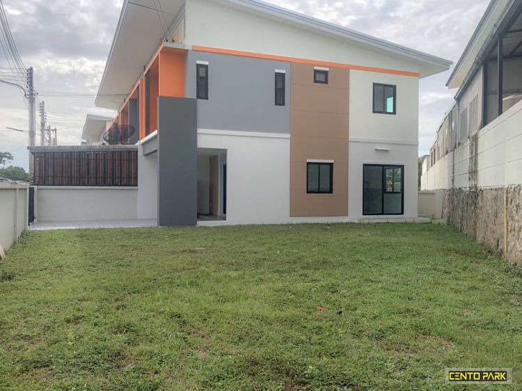 ภาพแบบบ้าน-ทาวน์โฮมสองชั้นหน้ากว้าง 4 เมตร (หลังหัวมุม)