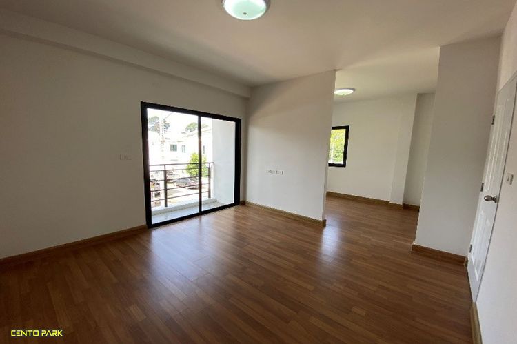 ภาพแบบบ้าน-ทาวน์โฮมสองชั้นหน้ากว้าง 6 เมตร (หลังหัวมุม)