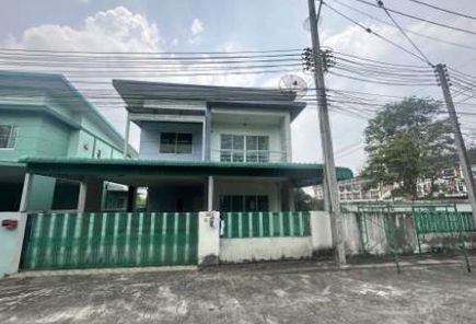 ขายบ้านเดี่ยว 2 ชั้น ราคา 4.25 ล้านบาท ในโครงการโนเวลตี้ แหลมฉบัง ในอำเภอศรีราชา