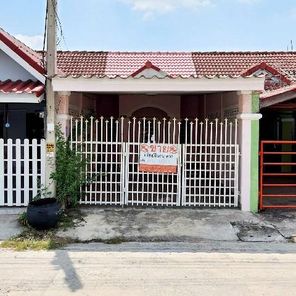 ขายทาวน์เฮ้าส์ 1 ชั้น ในโครงการฉัตรแก้ว ราคา 6.4 แสนบาท ในอำเภอเมืองพิษณุโลก