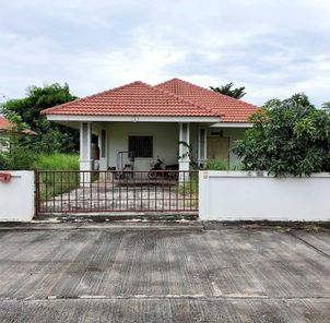 ขายบ้านเดี่ยว 1 ชั้น ในโครงการวี.พี.การ์เด้นท์โฮม ราคา 2.3 ล้านบาท ในอำเภอเมืองพิษณุโลก