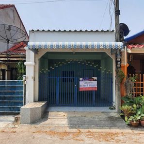 ขายทาวน์เฮ้าส์ 1 ชั้น ในโครงการฉัตรแก้ว ราคา 0.85 ล้านบาท ในอำเภอเมืองพิษณุโลก