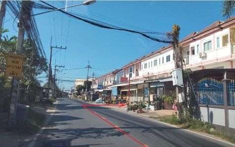 ขายอาคารพาณิชย์ 2 ชั้น ในโครงการวราสิริ 1 ราคา 2.75 ล้านบาท ในอำเภอศรีราชา