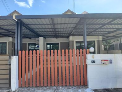 ขายทาวน์เฮาส์ 1 ชั้น ในโครงการนาราวิลล์ บ้านริมน้ำ ราคา 2.00 ล้านบาท ในอำเภอพานทอง