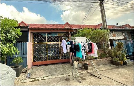 ขายทาวน์เฮ้าส์ 1ชั้น ราคา 1.57 ล้านบาท ในอำเภอเมืองชลบุรี