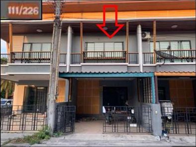 ขายทาวน์เฮาส์ 2 ชั้น ในโครงการสยามไอยารีสอร์ท ราคา 1.79 ล้านบาท ในอำเภอบ้านบึง