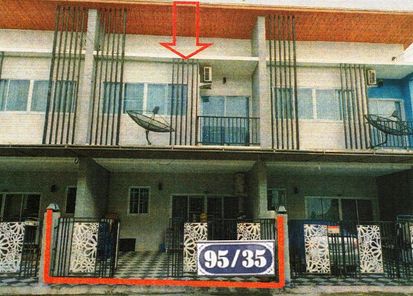 ขายทาวน์เฮ้าส์ 2 ชั้น ในโครงการอุ่นไอรัก ราคา 2.50ล้านบาท ในอำเภอเมืองชลบุรี