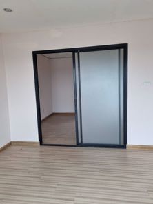 ขายคอนโด 1 ห้อง ชั้น 4 ในโครงการธนาบุรี เรสซิเด้นซ์ ราคา 1.35 ล้านบาท ในอำเภอพานทอง