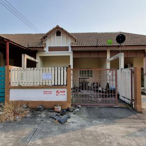 ขายทาวน์เฮ้าส์ 1 ชั้น หมู่บ้านเซนสิริทาวน์ ราคา 1.2 ล้านบาท ในอำเภอนิคมพัฒนา