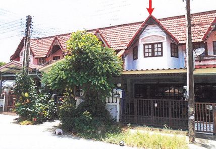 ขายทาวน์เฮ้าส์ 2ชั้น ในโครงการร่มสุข 8 ราคา 1.20ล้านบาท ในอำเภอบ้านฉาง