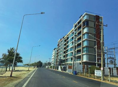 ขายคอนโด 1 ห้อง ชั้น 4 ในโครงการดิ อัลทิเมท ริเวอรืบีช ทาวเวอร์ ราคา 1.72 ล้านบาท ในอำเภอเมืองระยอง