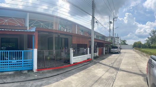 ขายทาวน์เฮ้าส์ 2ชั้น ในโครงการบิ๊กเกอร์โฮม ราคา 1.80ล้านบาท ในอำเภอปลวกแดง