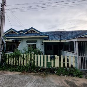 ขายทาวน์เฮ้าส์ 1 ชั้น หมู่บ้านสบายใจ ราคา 1.2 ล้านบาท ในอำเภอนิคมพัฒนา