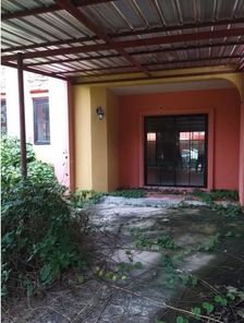 ขายทาวน์เฮาส์ 1 ชั้น ในโครงการเดอะพาลาซ เซตโต้ แอท ระยอง ราคา 1.75 ล้านบาท ในอำเภอนิคมพัฒนา