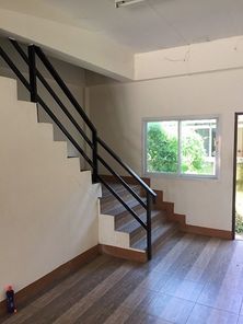 ขายอาคารพาณิชย์ 2ชั้น ในโครงการทรัพย์อนันต์วิลเลจ1 ราคา 1.85ล้านบาท ในอำเภอศรีราชา