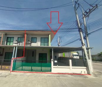 ขายทาวน์เฮ้าส์ 2ชั้น ในโครงการบ้านจักรวาล แลนด์ แอนด์ เฮ้าส์ (มาบยางพร-ปลวกแดง) ราคา 2.5ล้านบาท ในอำเภอปลวกแดง