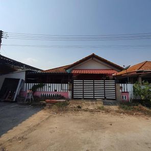 ขายบ้านเดี่ยว 1ชั้น ในโครงการชื่นสุข 11 ราคา 1.80ล้านบาท ในอำเภอบ้านฉาง