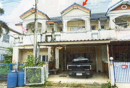 ขายทาวน์เฮ้าส์ 1 ชั้น ในโครงการสกุลทอง ราคา 1.35 ล้านบาท ในอำเภอบ้านฉาง