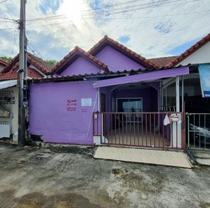 ขายทาวน์เฮ้าส์ 1 ชั้น ในโครงการธารสุข ราคา 5.25 แสนบาท ในอำเภอบ้านฉาง