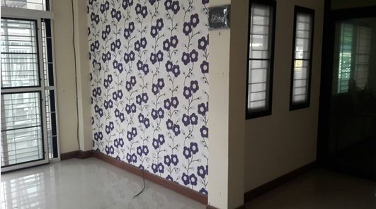 ขายบ้านแฝด 2 ชั้น ในโครงการรินรดาพานทอง ราคา 2.30 ล้านบาท ในอำเภอพานทอง