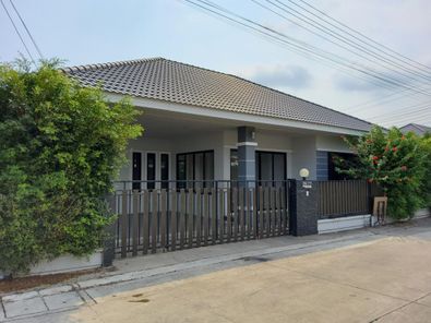 ขายบ้านเดี่ยว 1 ชั้น ในโครงการแกลลอรี่ ฮิลล์ ราคา 3.52 ล้านบาท ในอำเภอเมืองระยอง