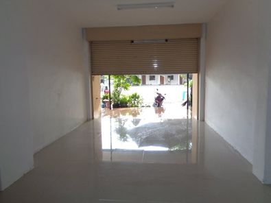 ขายอาคารพาณิชย์ 2 คูหา ในโครงการพารากอน การ์เด้นโฮม ราคา 8.54 ล้านบาท ในอำเภอพานทอง