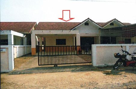 ขายบ้านแฝด 1ชั้น ในโครงการจามจุรี 1 ราคา 1.30 ล้านบาท ในอำเภอเมืองอุดรธานี