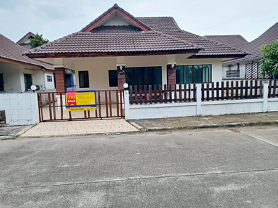 ขายบ้านเดี่ยว 3 ห้องนอน
2 ห้องน้ำ
ราคา 2.2 ล้านบาท ในอำเภอปลวกแดง