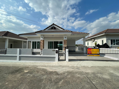 ขายบ้านเดี่ยว 2 ห้องนอน
2 ห้องน้ำ
ราคา 2.81 ล้านบาท ในอำเภอปลวกแดง