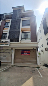 ขายอาคารพาณิชย์ 3 ชั้น ในโครงการต้นเงิน ราคา 7.15 ล้านบาท ในอำเภอเมืองพิษณุโลก