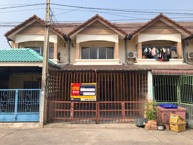 ขายทาวน์เฮ้าส์ ราคา 1.47 ล้านบาท ในอำเภอเมืองชลบุรี